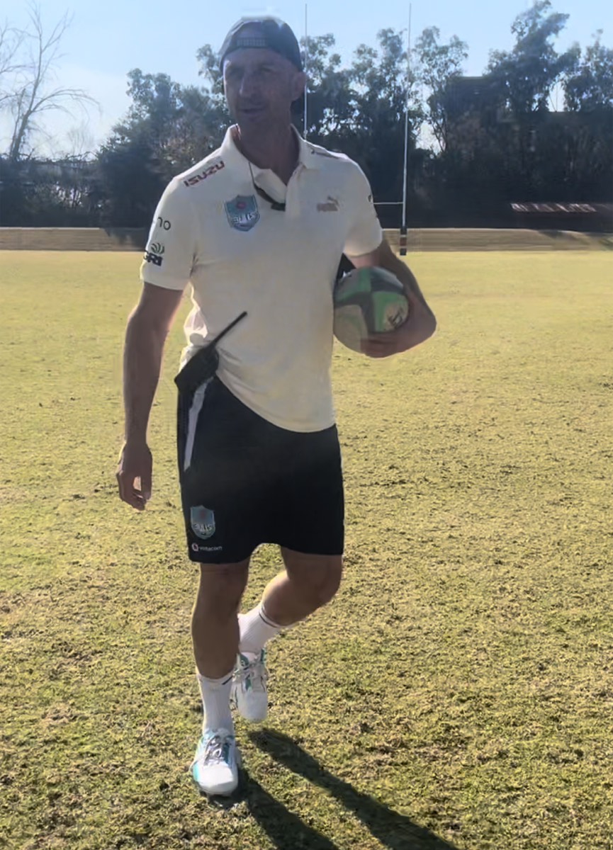 Ben with a ball at Vodacom Bulls training in South Africa